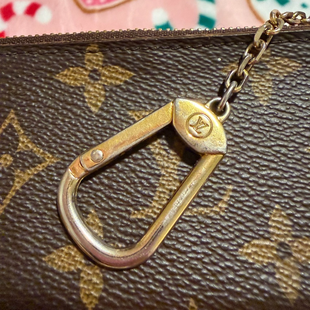 Louis Vuitton Monogram key Pouch - Picture 2 of 6